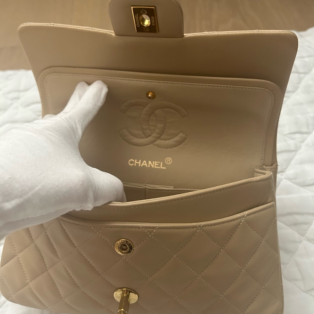 Beige Quilted Leather Shoulder Bag with Chain Strap - Picture 7 of 14